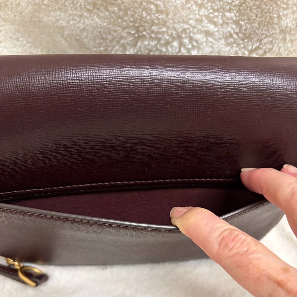 Gorgeous Tory Burch Robinson Convertible Bag Deep Wine Color - Picture 4 of 15